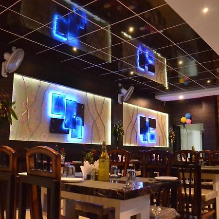 Hotel Janvi Interntaional Inn מוזאפרפור מראה חיצוני תמונה