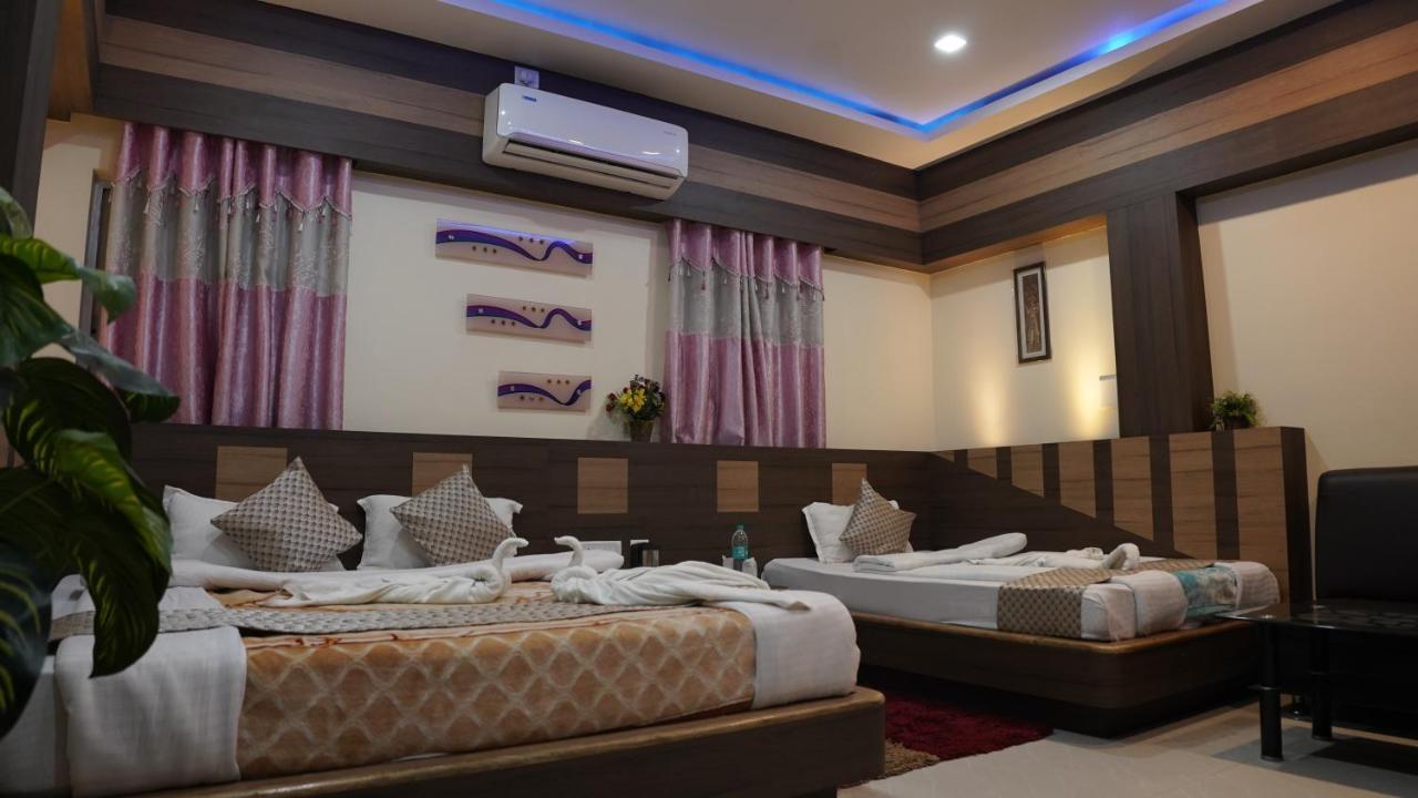 Hotel Janvi Interntaional Inn מוזאפרפור מראה חיצוני תמונה
