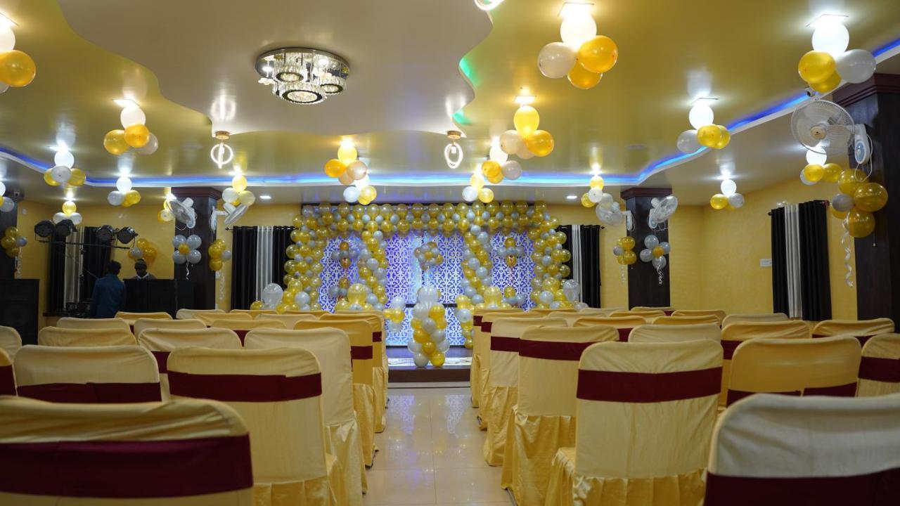Hotel Janvi Interntaional Inn מוזאפרפור מראה חיצוני תמונה